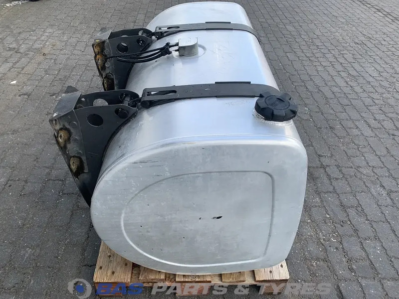 Renault Brandstoftank Renault 490 Liter G0000182 - 연료 탱크 트럭 용 : 사진 4 Renault Brandstoftank Renault 490 Liter G0000182 - 연료 탱크 트럭 용 : 사진 4