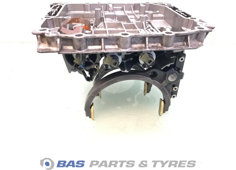 Renault Versnellingsbakdeksel Renault 7421244590 - 기어박스 트럭 용 : 사진 2 Renault Versnellingsbakdeksel Renault 7421244590 - 기어박스 트럭 용 : 사진 2