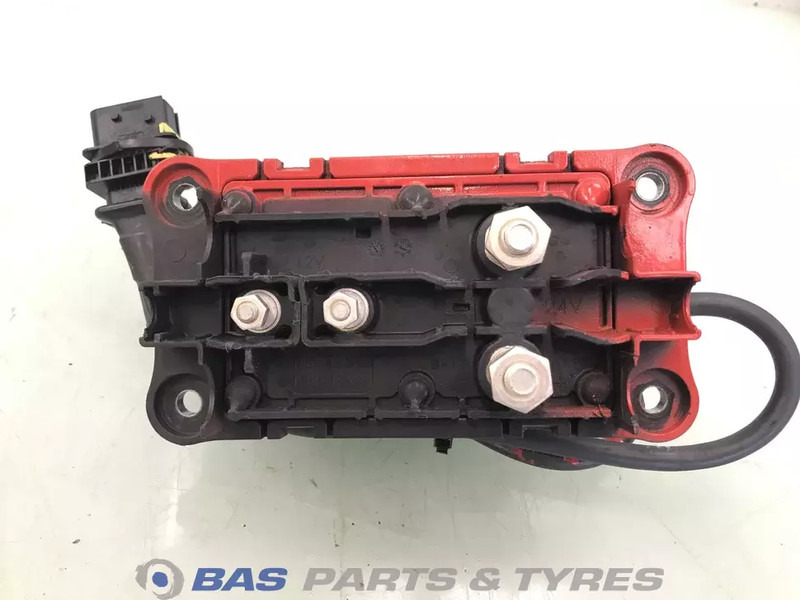 Scania HoofdSchakelaar Scania 2742010 - 케이블/ 와이어 하니스 트럭 용 : 사진 2 Scania HoofdSchakelaar Scania 2742010 - 케이블/ 와이어 하니스 트럭 용 : 사진 2