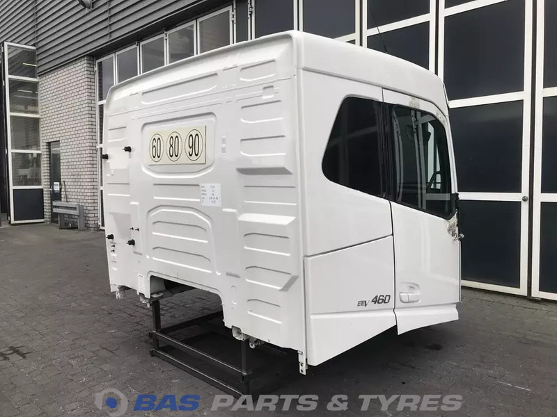 Volvo FH4 Volvo Sleeper Cab L2H1 82271553 - 운전실 및 내부 트럭 용 : 사진 3 Volvo FH4 Volvo Sleeper Cab L2H1 82271553 - 운전실 및 내부 트럭 용 : 사진 3