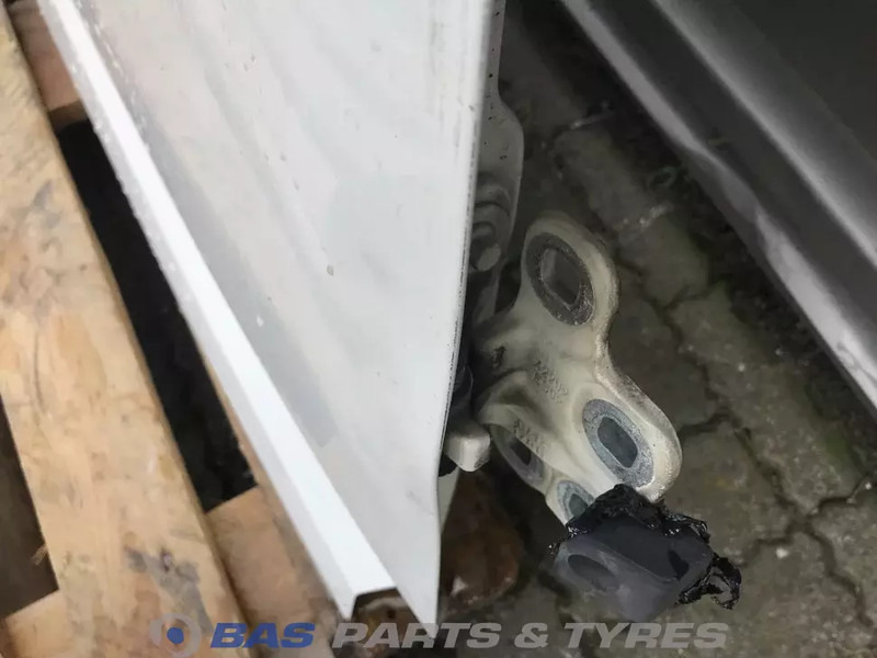 Volvo FH4 - 도어 및 부품 트럭 용 : 사진 4 Volvo FH4 - 도어 및 부품 트럭 용 : 사진 4