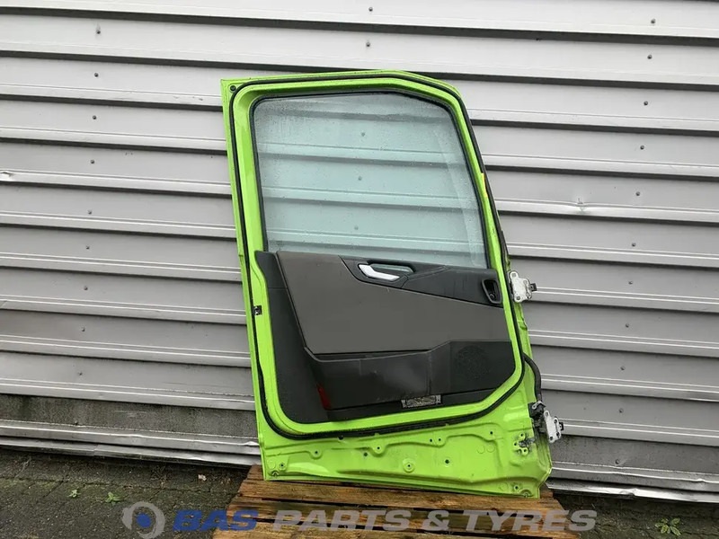 Volvo FH4 - 도어 및 부품 트럭 용 : 사진 2 Volvo FH4 - 도어 및 부품 트럭 용 : 사진 2