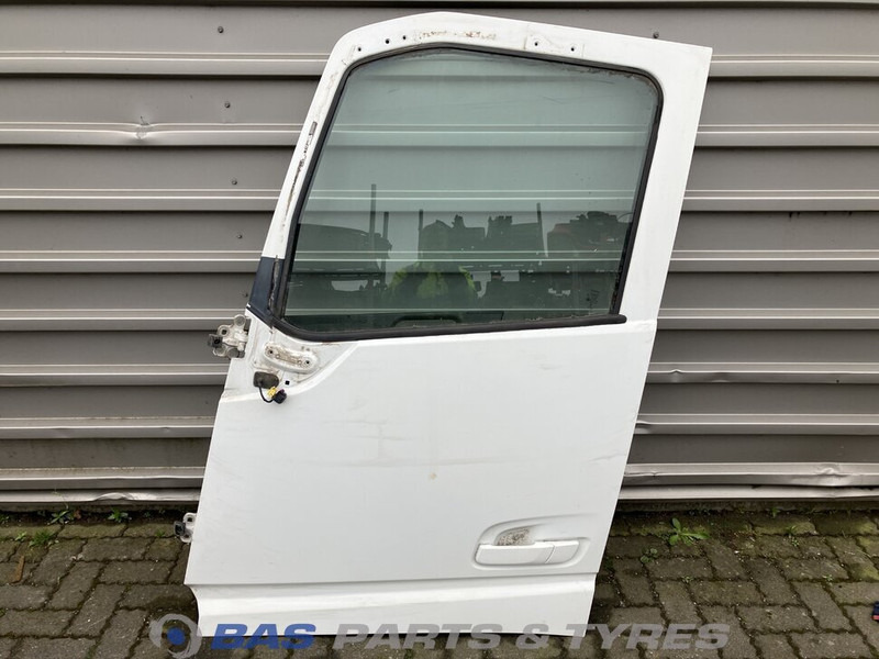 Volvo FH4 - 도어 및 부품 트럭 용 : 사진 1 Volvo FH4 - 도어 및 부품 트럭 용 : 사진 1