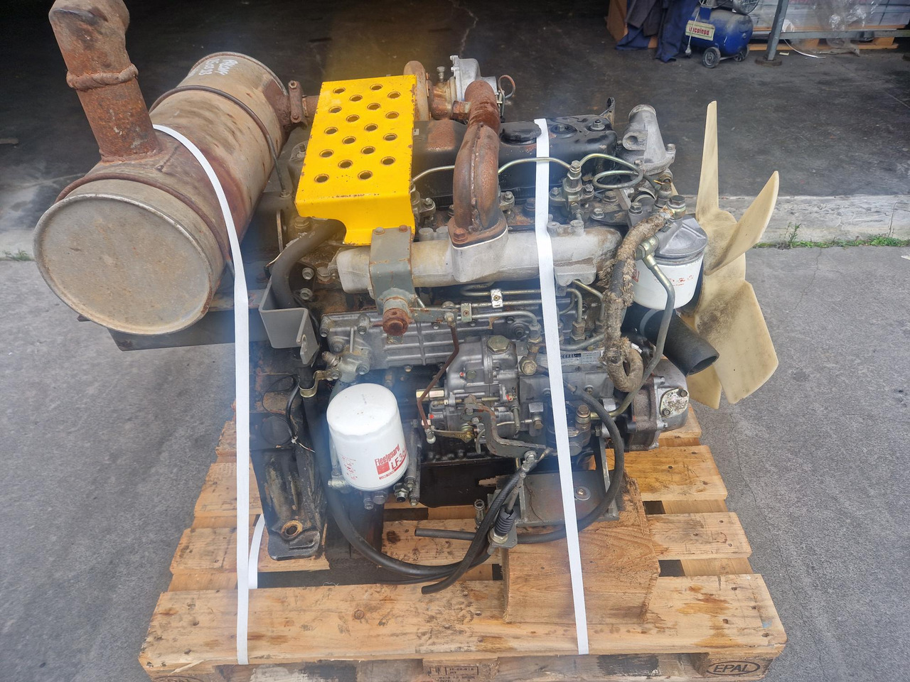 MOTOR ISUZU 4BD1PTA-14 - 엔진 건설기계 용 : 사진 1 MOTOR ISUZU 4BD1PTA-14 - 엔진 건설기계 용 : 사진 1