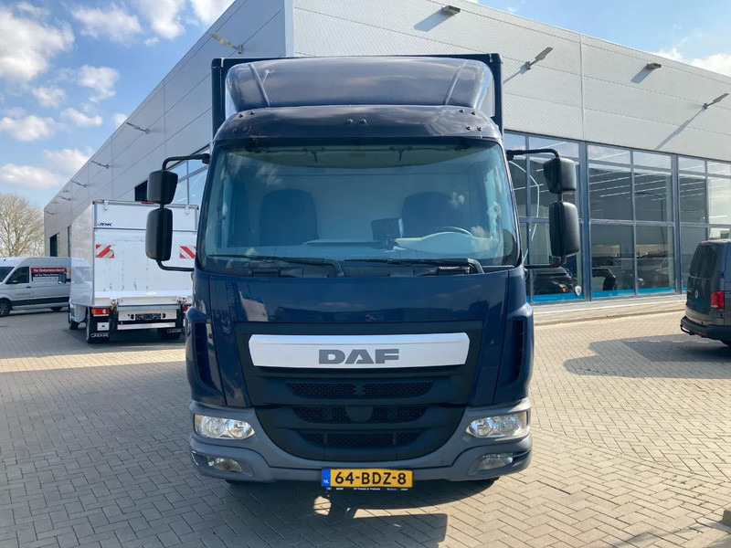 DAF LF 210 Day Cab, Plywood Box, Zijdeur, Laadklep - 박스 트럭 : 사진 2 DAF LF 210 Day Cab, Plywood Box, Zijdeur, Laadklep - 박스 트럭 : 사진 2