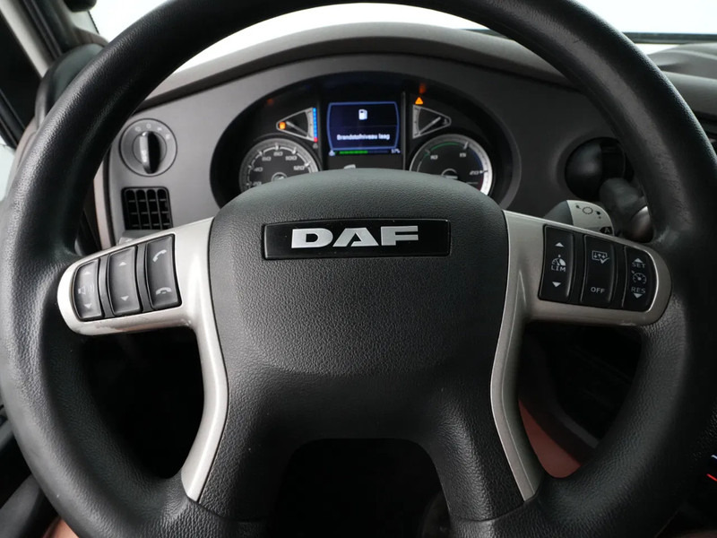 트랙터 유닛 DAF XF 480 FT, Super Space Cab, Leather Interior, New Tacho : 사진 13