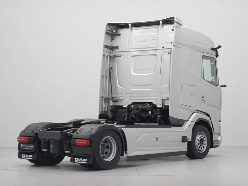 DAF XG 480 FT DVS LEATHER PTO-PREP B3-ALARM SILVER METALLIC (J5320MESI) VECTO 2 - 트랙터 유닛 : 사진 5 DAF XG 480 FT DVS LEATHER PTO-PREP B3-ALARM SILVER METALLIC (J5320MESI) VECTO 2 - 트랙터 유닛 : 사진 5