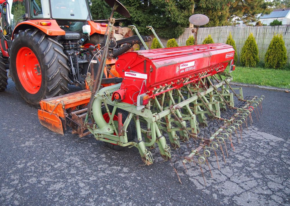 Agregat uprawowo-siewny Maschio 300 1998 Agregat uprawowo-siewny Maschio Nodet - 콤바인 : 사진 2 Agregat uprawowo-siewny Maschio 300 1998 Agregat uprawowo-siewny Maschio Nodet - 콤바인 : 사진 2