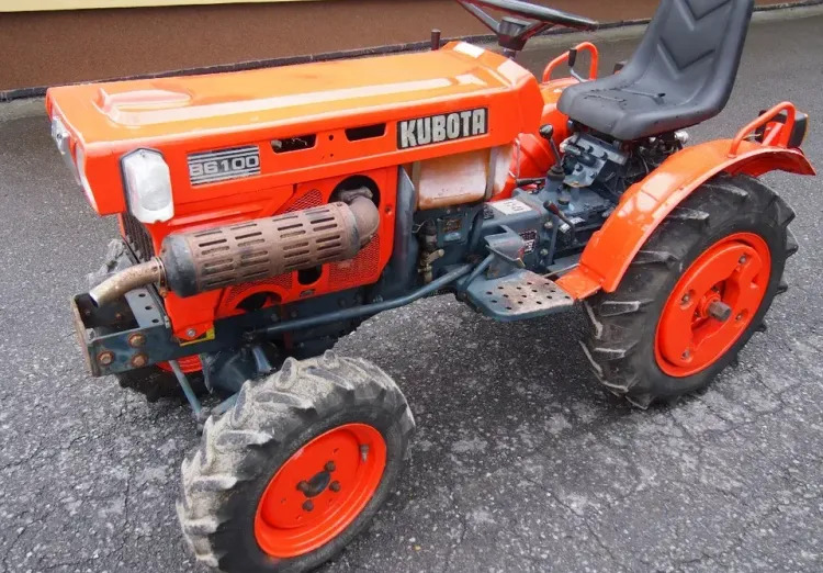 Ciągnik Kubota B6100 1995 4x4 - 장궤형 트랙터 : 사진 2 Ciągnik Kubota B6100 1995 4x4 - 장궤형 트랙터 : 사진 2