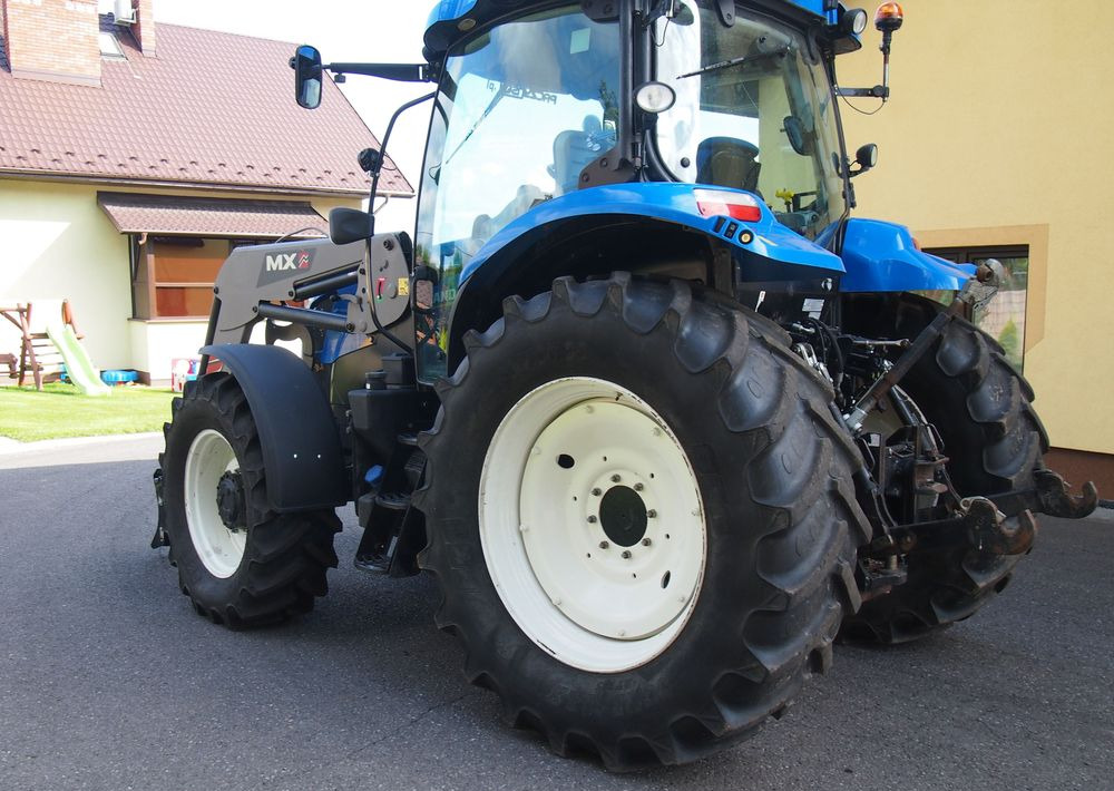 Ciągnik New Holland NH T6.140 2016 New Holland z Ładowaczem czołowym TUR - 장궤형 트랙터 : 사진 4 Ciągnik New Holland NH T6.140 2016 New Holland z Ładowaczem czołowym TUR - 장궤형 트랙터 : 사진 4