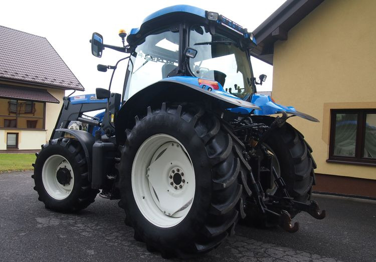 리스  Ciągnik New Holland NH TS125A 6 cylindrów 2004 Ciągnik rolniczy New Holland TS125A Ciągnik New Holland NH TS125A 6 cylindrów 2004 Ciągnik rolniczy New Holland TS125A : 사진 12