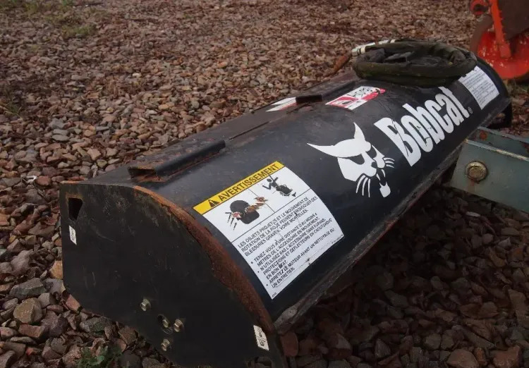 Glebogryzarka 2010 do BOBCATA - 쟁기 : 사진 5 Glebogryzarka 2010 do BOBCATA - 쟁기 : 사진 5