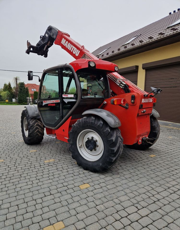 Ładowarka teleskopowa Manitou MLT 735-120 LSU 2012 Ładowarka teleskopowa Manitou MLT 735-120 LSU - 텔레스코픽 핸들러 : 사진 3 Ładowarka teleskopowa Manitou MLT 735-120 LSU 2012 Ładowarka teleskopowa Manitou MLT 735-120 LSU - 텔레스코픽 핸들러 : 사진 3