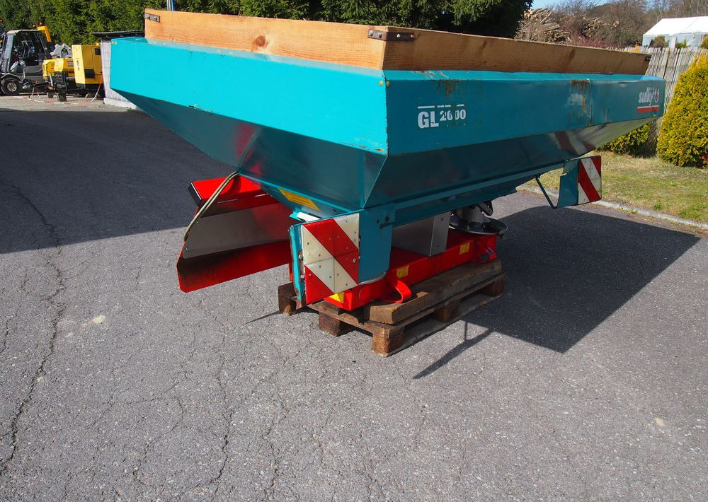 Rozsiewacz nawozów Sulky DPX GL 2000 18-24m Rozsiewacz nawozów Sulky - 비료 스프레더 : 사진 3 Rozsiewacz nawozów Sulky DPX GL 2000 18-24m Rozsiewacz nawozów Sulky - 비료 스프레더 : 사진 3