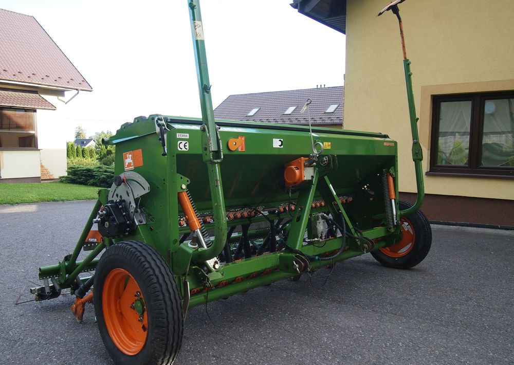 Siewnik Amazone D9 -30 2007 Siewnik Amazone - 파종기 : 사진 4 Siewnik Amazone D9 -30 2007 Siewnik Amazone - 파종기 : 사진 4