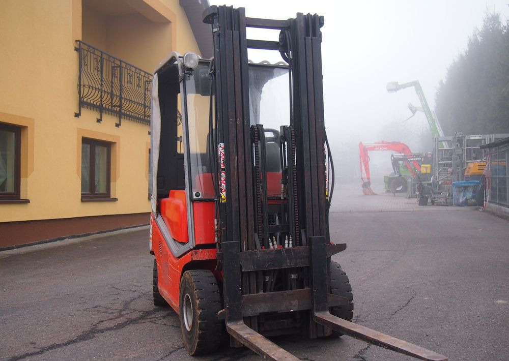 Wózek widłowy Toyota 8f 2011 TRIPLEX - LPG 지게차 : 사진 3 Wózek widłowy Toyota 8f 2011 TRIPLEX - LPG 지게차 : 사진 3