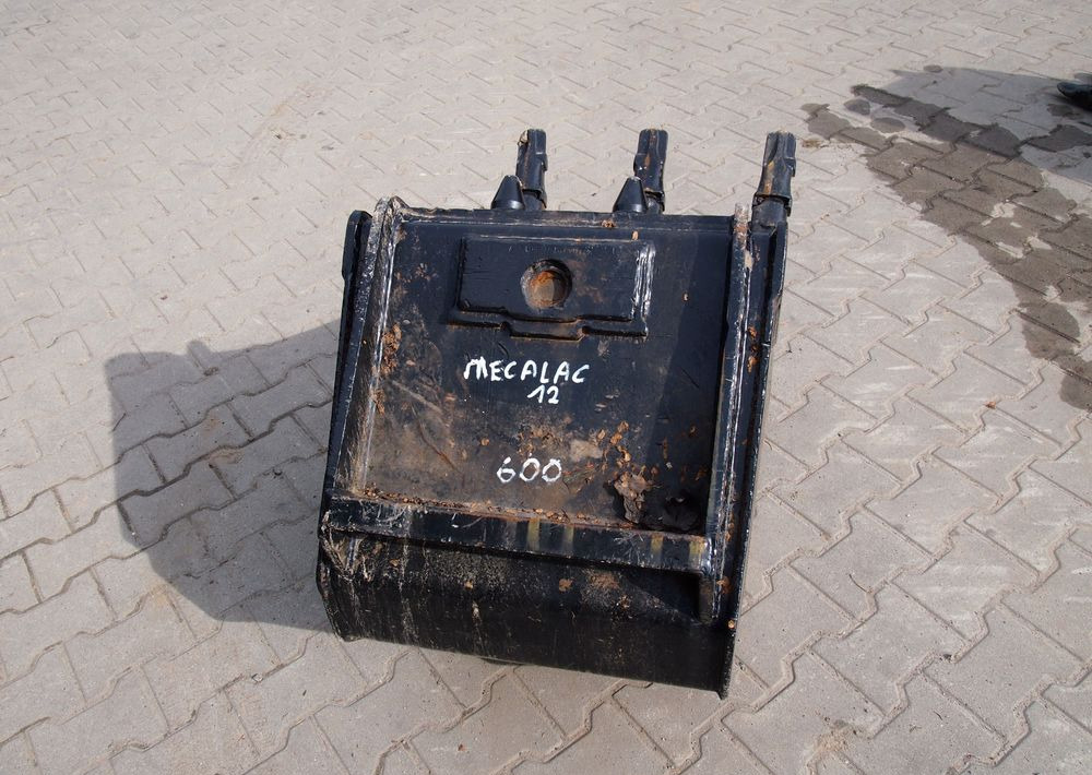 Wyposażenie Mecalac Mecalac 10, 11, 12, Łyżka kopiąca Mecalac 60cm - 굴삭기 버킷 : 사진 4 Wyposażenie Mecalac Mecalac 10, 11, 12, Łyżka kopiąca Mecalac 60cm - 굴삭기 버킷 : 사진 4