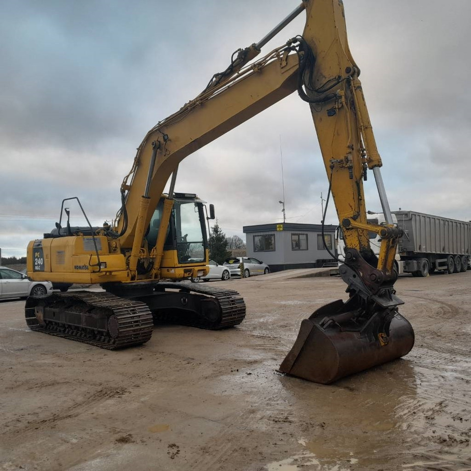 Komatsu PC 240 NLC-8K - 크롤러 굴삭기 : 사진 4 Komatsu PC 240 NLC-8K - 크롤러 굴삭기 : 사진 4