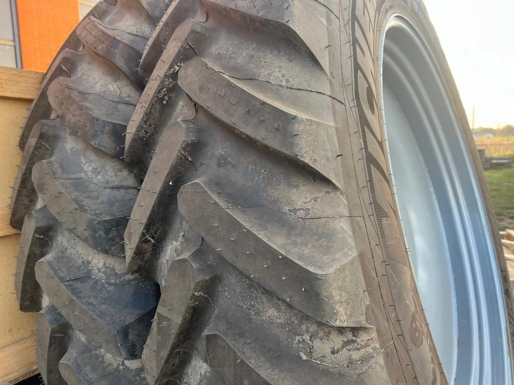 Michelin FELGA Z OPONĄ VF 420/95R50 CFO 179D/175E SPRAYBIB - 타이어 농업용 기계 용 : 사진 4 Michelin FELGA Z OPONĄ VF 420/95R50 CFO 179D/175E SPRAYBIB - 타이어 농업용 기계 용 : 사진 4