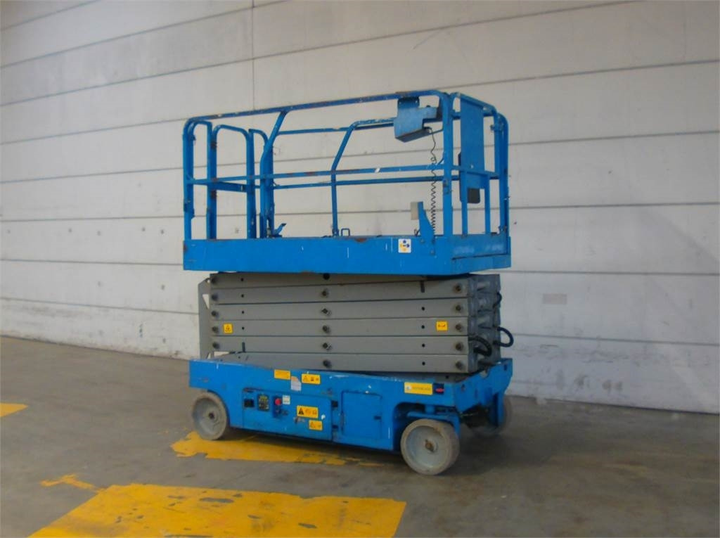 Genie GS4047 - 시저 리프트 : 사진 3 Genie GS4047 - 시저 리프트 : 사진 3