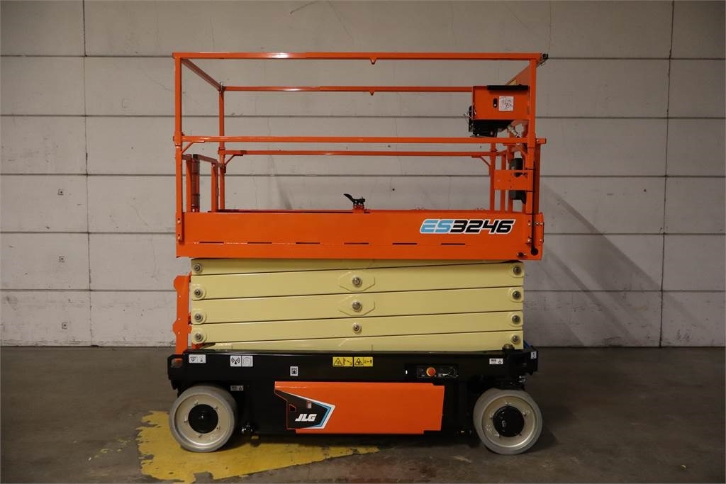 JLG ES3246 - 시저 리프트 : 사진 1 JLG ES3246 - 시저 리프트 : 사진 1