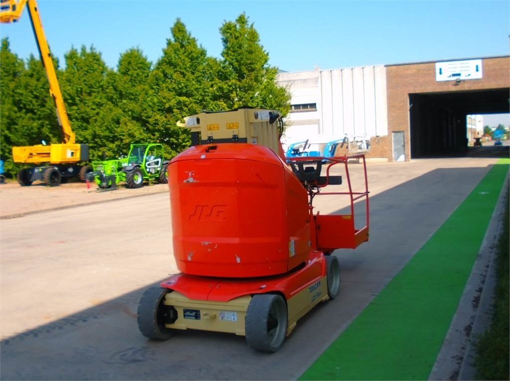 JLG Toucan 12E+ - 수직 마스트 리프트 : 사진 4 JLG Toucan 12E+ - 수직 마스트 리프트 : 사진 4