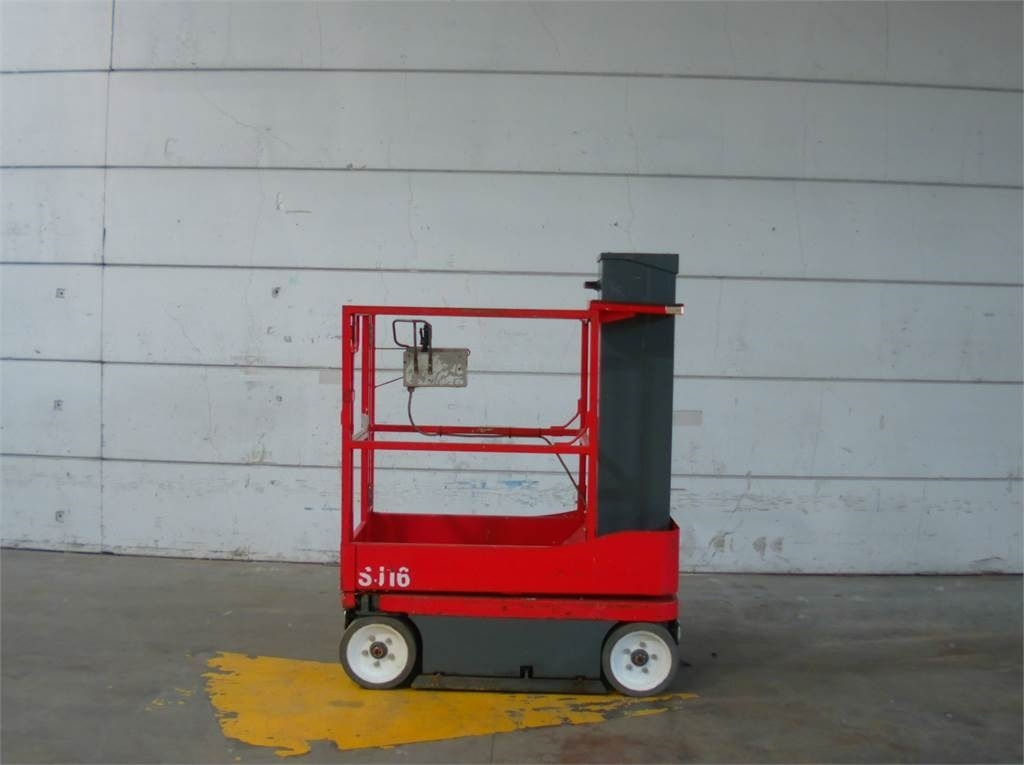 SkyJack SJ16 - 수직 마스트 리프트 : 사진 1 SkyJack SJ16 - 수직 마스트 리프트 : 사진 1