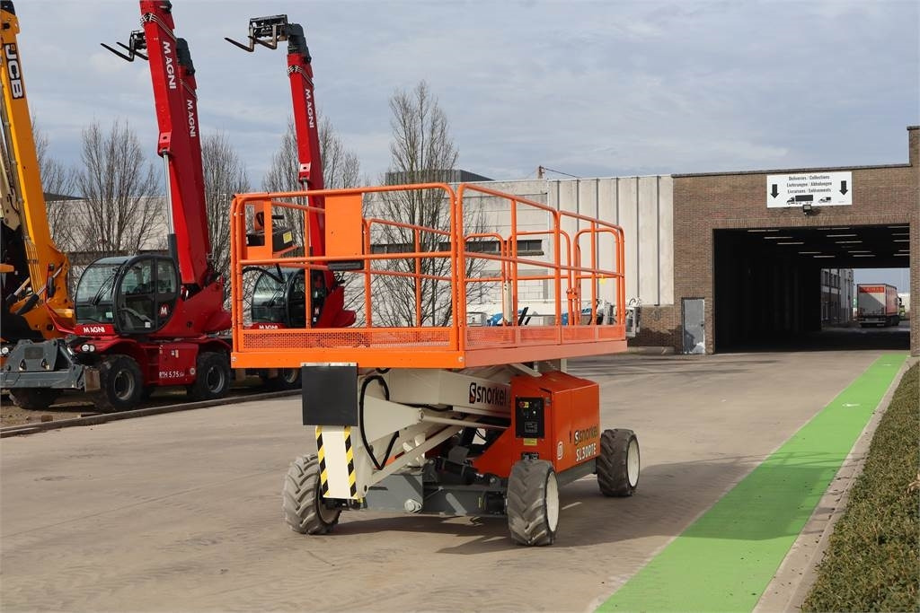 Snorkel SL30RTE - 시저 리프트 : 사진 4 Snorkel SL30RTE - 시저 리프트 : 사진 4