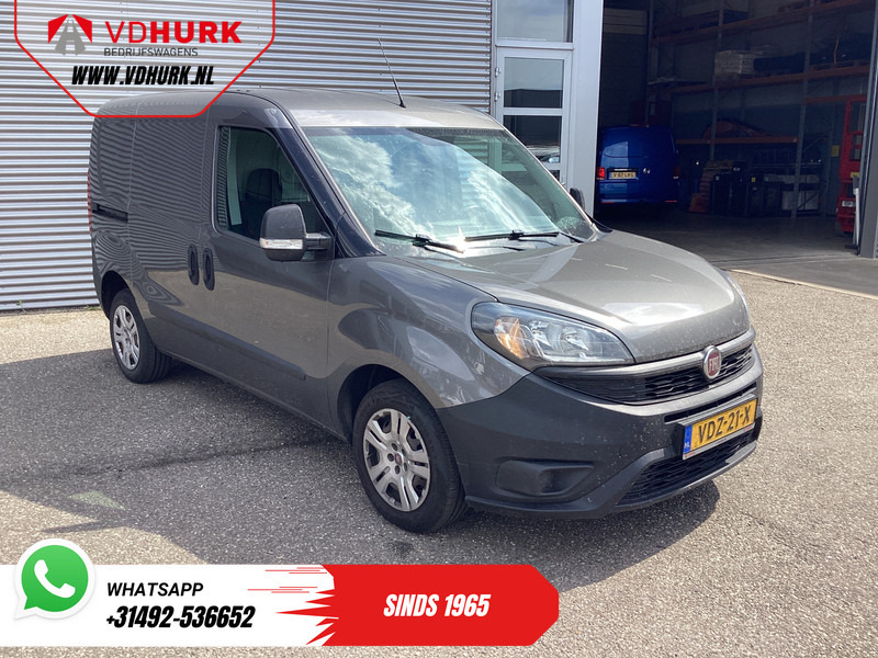 Fiat Dobló Cargo 1.6 MJ 105 pk 3Pers./ Airco/ Cruise/ Navi/ Trekhaak - 소형 밴 : 사진 1 Fiat Dobló Cargo 1.6 MJ 105 pk 3Pers./ Airco/ Cruise/ Navi/ Trekhaak - 소형 밴 : 사진 1