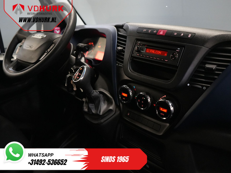 Iveco Daily 35C14D 2.3 140 pk Aut. ZF DC Dubbel Cabine 6 Pers./ Kipper/ Pick Up/ Open Laadbak/ Kieper/ 3.5t Trekverm./ Dubbel Lucht/ Gev.Sto - 플랫베드 밴, 콤비 밴 : 사진 3 Iveco Daily 35C14D 2.3 140 pk Aut. ZF DC Dubbel Cabine 6 Pers./ Kipper/ Pick Up/ Open Laadbak/ Kieper/ 3.5t Trekverm./ Dubbel Lucht/ Gev.Sto - 플랫베드 밴, 콤비 밴 : 사진 3