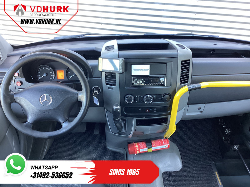 Mercedes-Benz Sprinter 313 2.2 CDI Aut. L2H2 € 10.648 Incl. BTW BPM VRIJ! EXPORT ONLY Combi/ 9 Persoons/ Kombi/ 9P/ Airco/ Rolstoellift - 소형 버스, 승합차 : 사진 3 Mercedes-Benz Sprinter 313 2.2 CDI Aut. L2H2 € 10.648 Incl. BTW BPM VRIJ! EXPORT ONLY Combi/ 9 Persoons/ Kombi/ 9P/ Airco/ Rolstoellift - 소형 버스, 승합차 : 사진 3