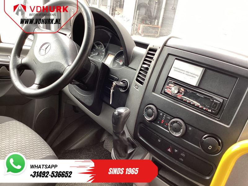 Mercedes-Benz Sprinter 313 2.2 CDI Aut. L2H2 €11.132 Incl. BTW BPM VRIJ! Combi/ 9 Persoons/ Kombi/ 9P/ Airco/ Rolstoellift - 소형 버스, 승합차 : 사진 3 Mercedes-Benz Sprinter 313 2.2 CDI Aut. L2H2 €11.132 Incl. BTW BPM VRIJ! Combi/ 9 Persoons/ Kombi/ 9P/ Airco/ Rolstoellift - 소형 버스, 승합차 : 사진 3