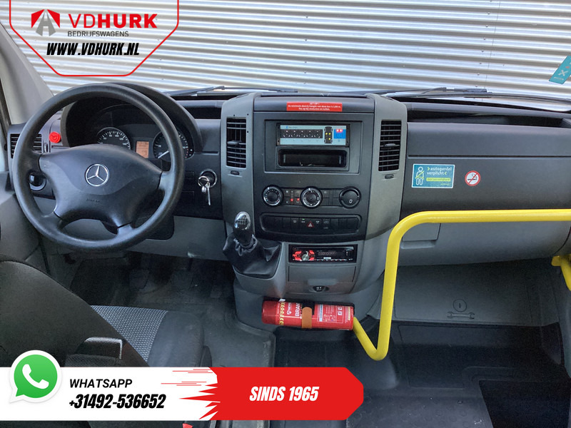 Mercedes-Benz Sprinter 313 2.2 CDI L2H2 €10.164 Incl. BTW BPM VRIJ! EXPORT ONLY Combi/ 9 Persoons/ Kombi/ 9P/ Airco/ Rolstoellift - 소형 버스, 승합차 : 사진 3 Mercedes-Benz Sprinter 313 2.2 CDI L2H2 €10.164 Incl. BTW BPM VRIJ! EXPORT ONLY Combi/ 9 Persoons/ Kombi/ 9P/ Airco/ Rolstoellift - 소형 버스, 승합차 : 사진 3