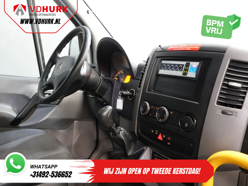 Mercedes-Benz Sprinter 313 2.2 CDI L2H2 €9.922 Incl. BTW BPM VRIJ! EXPORT ONLY Combi/ 9 Persoons/ Kombi/ 9P/ Airco/ Rolstoellift - 소형 버스, 승합차 : 사진 3 Mercedes-Benz Sprinter 313 2.2 CDI L2H2 €9.922 Incl. BTW BPM VRIJ! EXPORT ONLY Combi/ 9 Persoons/ Kombi/ 9P/ Airco/ Rolstoellift - 소형 버스, 승합차 : 사진 3