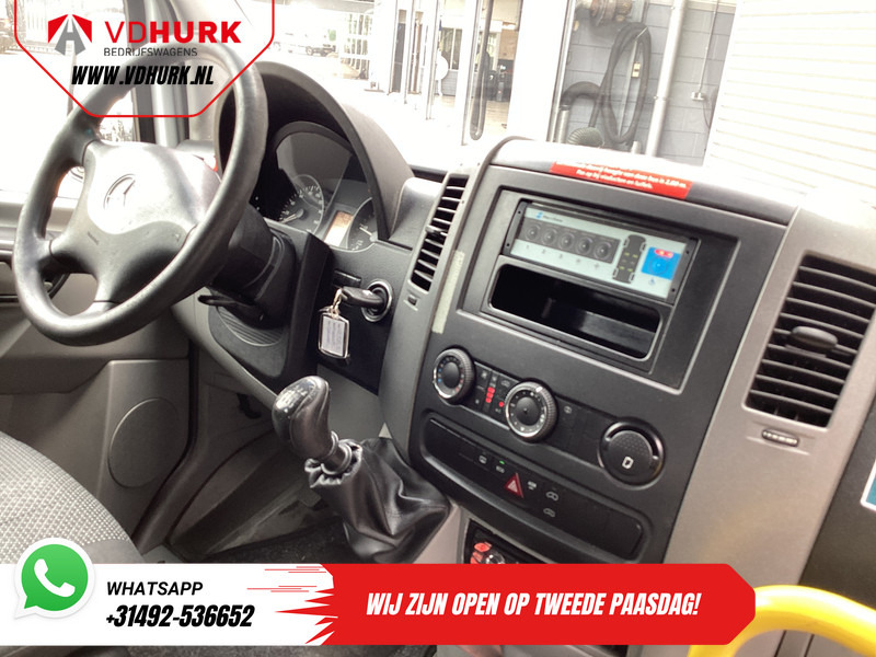Mercedes-Benz Sprinter 313 2.2 CDI L2H2 €9922 Incl. BTW BPM VRIJ! EXPORT ONLY Combi/ 9 Persoons/ Kombi/ 9P/ Airco/ Rolstoellift - 소형 버스, 승합차 : 사진 3 Mercedes-Benz Sprinter 313 2.2 CDI L2H2 €9922 Incl. BTW BPM VRIJ! EXPORT ONLY Combi/ 9 Persoons/ Kombi/ 9P/ Airco/ Rolstoellift - 소형 버스, 승합차 : 사진 3