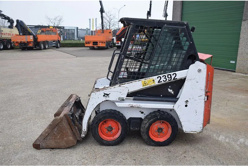 Bobcat S70 - 스키드 스티어 로더 : 사진 1 Bobcat S70 - 스키드 스티어 로더 : 사진 1
