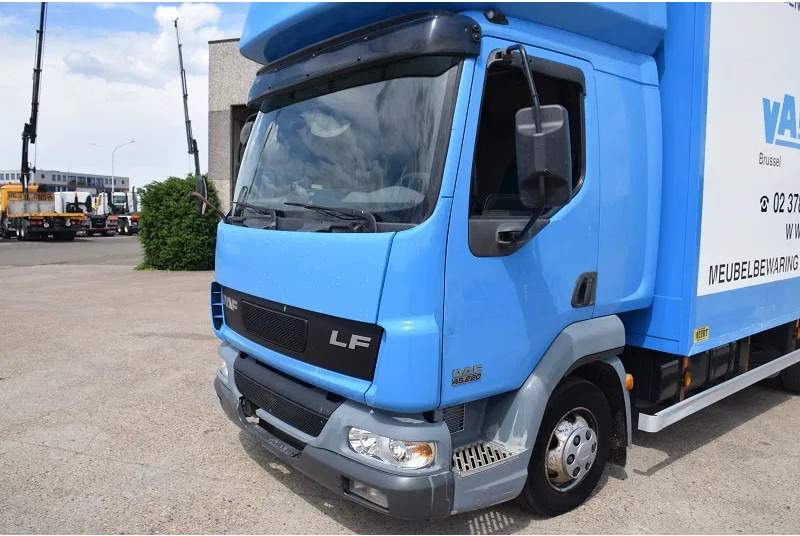 DAF LF 220 LF45 220 - 박스 트럭 : 사진 3 DAF LF 220 LF45 220 - 박스 트럭 : 사진 3