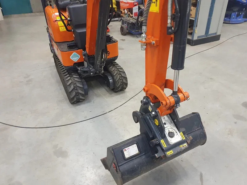 Hitachi ZX10U - 6 serie - 33 working hours - - 미니 굴삭기 : 사진 2 Hitachi ZX10U - 6 serie - 33 working hours - - 미니 굴삭기 : 사진 2
