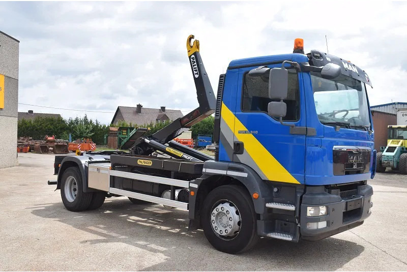 MAN TGM 18.340 - 후크 리프트 트럭 : 사진 1 MAN TGM 18.340 - 후크 리프트 트럭 : 사진 1
