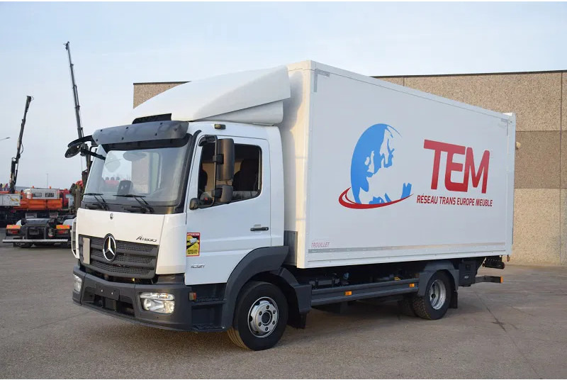 Mercedes-Benz Atego 1021 - 박스 트럭 : 사진 1 Mercedes-Benz Atego 1021 - 박스 트럭 : 사진 1