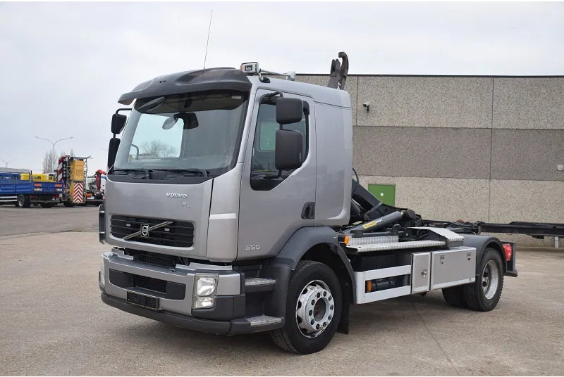 Volvo FL 290 - 후크 리프트 트럭 : 사진 2 Volvo FL 290 - 후크 리프트 트럭 : 사진 2