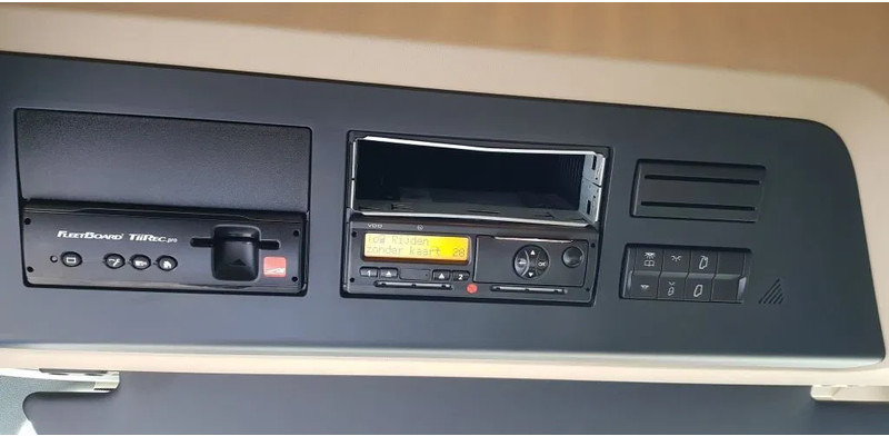 Mercedes-Benz Actros 1842 MLS - 트랙터 유닛 : 사진 5 Mercedes-Benz Actros 1842 MLS - 트랙터 유닛 : 사진 5