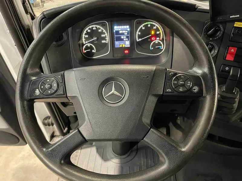 Mercedes-Benz Atego 1621 *Palfinger kraan*Containersysteem*luchtvering achteras*bluetooth - 후크 리프트 트럭, 크레인 트럭 : 사진 4 Mercedes-Benz Atego 1621 *Palfinger kraan*Containersysteem*luchtvering achteras*bluetooth - 후크 리프트 트럭, 크레인 트럭 : 사진 4