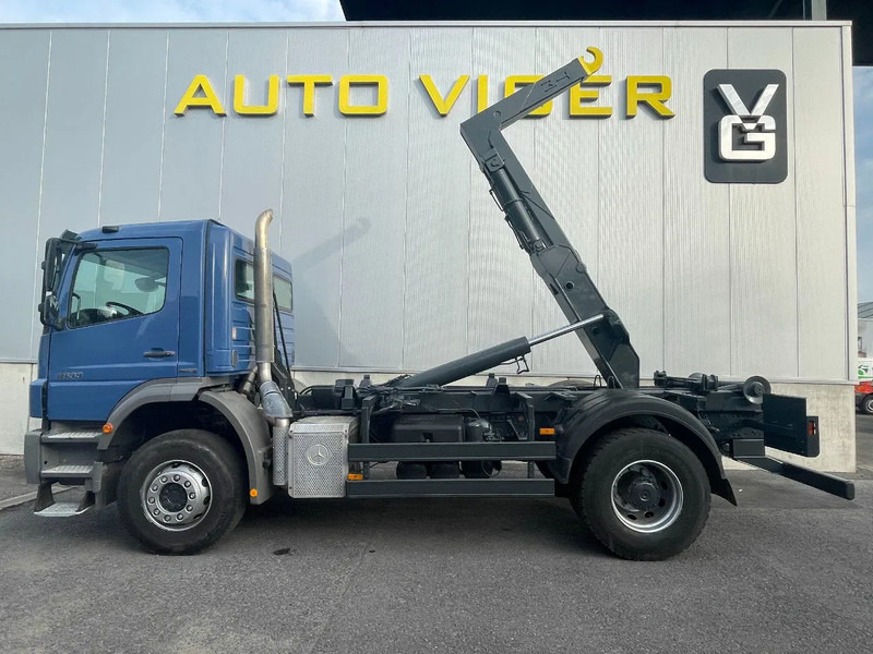 Mercedes-Benz Axor 1833 *cruise control*bluetooth*airconditioning*differentieelslot - 후크 리프트 트럭 : 사진 1 Mercedes-Benz Axor 1833 *cruise control*bluetooth*airconditioning*differentieelslot - 후크 리프트 트럭 : 사진 1