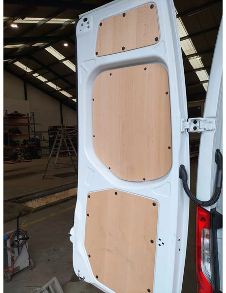 Mercedes-Benz Binnenbekleding L2H2 Sprinter - 운전실 및 내부 밴 용 : 사진 1 Mercedes-Benz Binnenbekleding L2H2 Sprinter - 운전실 및 내부 밴 용 : 사진 1