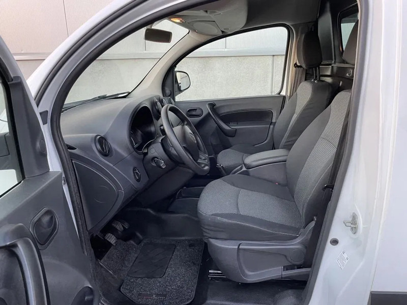 Mercedes-Benz Citan 109 CDI *Navigatie*Airco*Buitenspiegels verwarmd&elektr. verstelbaar - 소형 밴 : 사진 3 Mercedes-Benz Citan 109 CDI *Navigatie*Airco*Buitenspiegels verwarmd&elektr. verstelbaar - 소형 밴 : 사진 3
