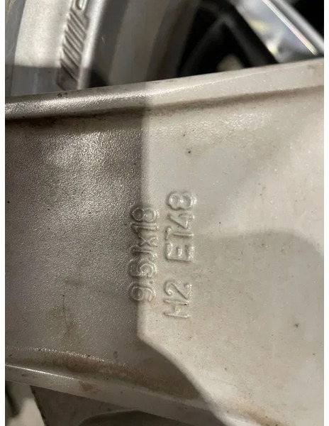 Mercedes-Benz *Occasie *3 velgen AMG* 18 inch - 림 차량 용 : 사진 4 Mercedes-Benz *Occasie *3 velgen AMG* 18 inch - 림 차량 용 : 사진 4