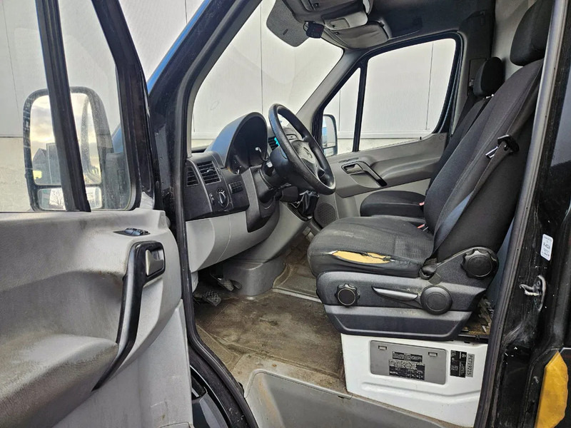 Mercedes-Benz Sprinter 313 - 냉동 밴 : 사진 3 Mercedes-Benz Sprinter 313 - 냉동 밴 : 사진 3