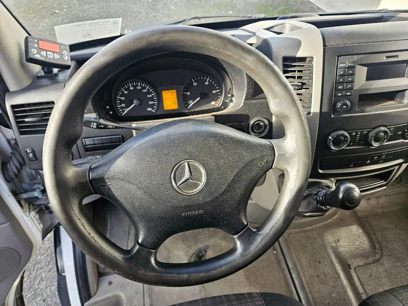 Mercedes-Benz Sprinter 313 - 냉동 밴 : 사진 4 Mercedes-Benz Sprinter 313 - 냉동 밴 : 사진 4