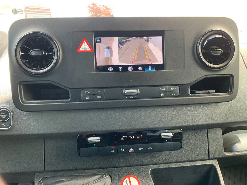 Mercedes-Benz Sprinter 315 L3H2*NEW Carrier xarios 350 -18°C*achteruitrijcamera*navigatie*zetelverwarming*360° camera* - 냉동 밴 : 사진 4 Mercedes-Benz Sprinter 315 L3H2*NEW Carrier xarios 350 -18°C*achteruitrijcamera*navigatie*zetelverwarming*360° camera* - 냉동 밴 : 사진 4